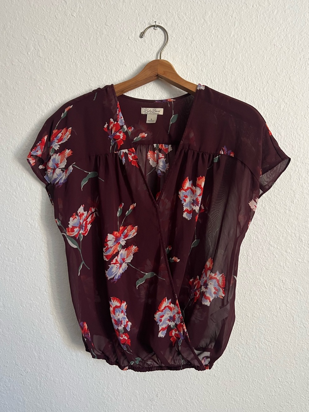 LUCKY BRAND Burgundy Floral V-Neck Blouse